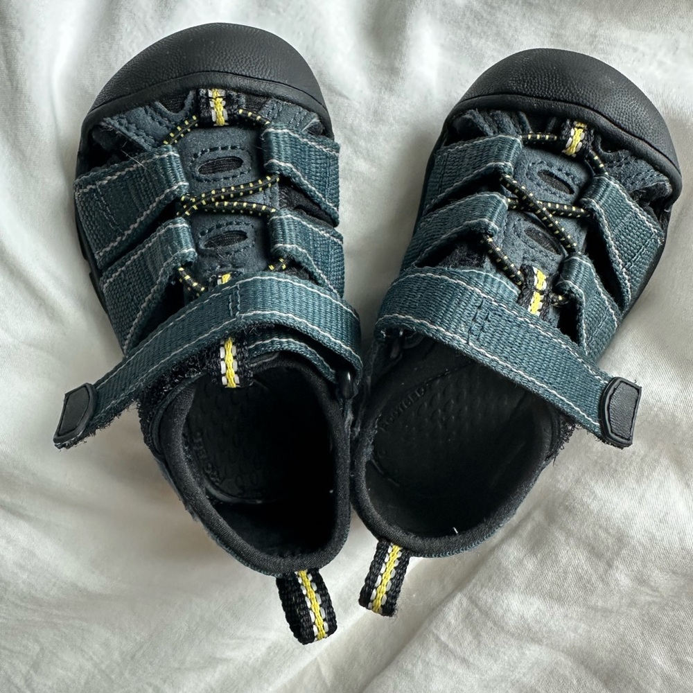 Keens Newport H2 Sandals, Toddler Size 5